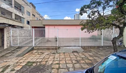 Casa com 03 quartos à venda, 300 m² por R$ 1.200.000 - Setor Aeroporto - Goiânia