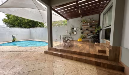 Sobrado de 315 m² com 04 quartos sendo 03 suítes à venda por R$ 2.000.000 no Setor Sul - Goiânia