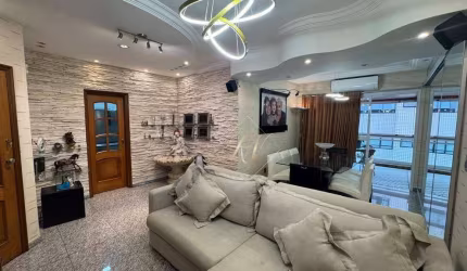 Maravilhoso apartamento amplo, com planejados, super bem localizado, a 4 quadras da paria no coração do Boqueirão!!!!