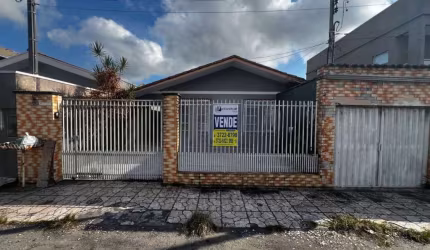 Casa com 3 quartos à venda na Rua José Maria Whitaker, 91, Raia, Paranaguá por R$ 500.000
