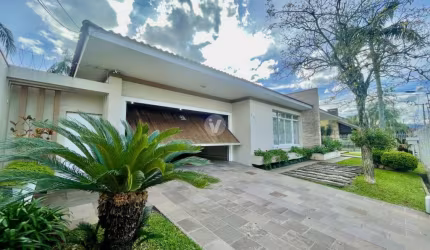 Belíssima residência, localizada em um tradicional Bairro de Santa Maria! DESOCU