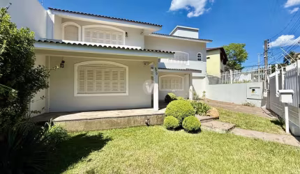 Excelente Casa de Alto Padrão para venda, no Bairro Nossa Senhora de Lourdes.