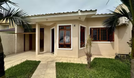 Excelente casa de 3 dormitórios com suíte!