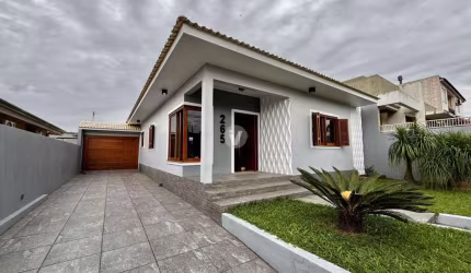 Casa com 3 quartos no Residencial Lopes, com Piscina, área Gourmet e terraço!