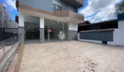Ótima Sala comercial localizada na Avenida Medianeira.