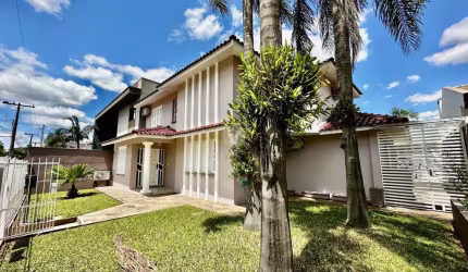 Casa ampla em Camobi!