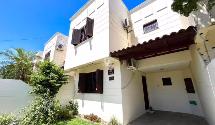 Casa em condomínio Próximo centro de Camobi!!