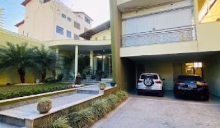 Casa com 4 dormitórios à venda, 375 m² por R$ 1.050.000,00 - Centro - Vespasiano/MG