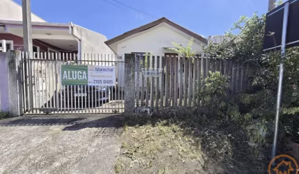 Casa Residencial com 2 quartos  para alugar, 54.00 m2 por R$1990.00  - Xaxim - Curitiba/PR