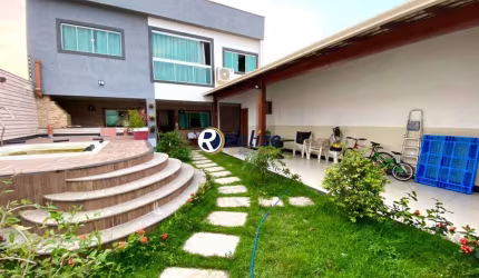 Casa Duplex composto por 4 quartos com Área de Lazer Completa á venda na Rodovia do Sol, Guarapari-ES - Realize Negócios Imobiliários.