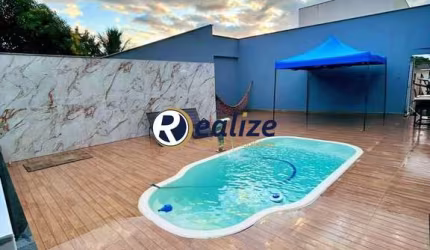 Casa De alto Padrão com área de lazer á venda na Praia de Santa Mônica, Guarapari-ES