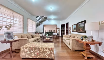 Casa Sobrado Padrão em Ribeirão Preto