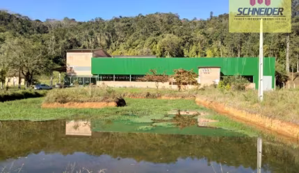 Galpão à venda no bairro Centro em Massaranduba/SC