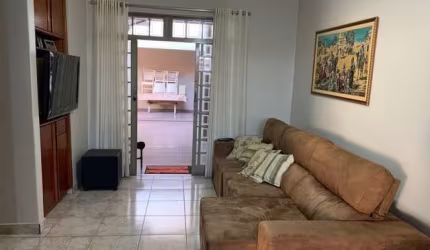 Casa à Venda – R$ 335.000,00. Localização: Planalto Verde, Ribeirão Preto - SP