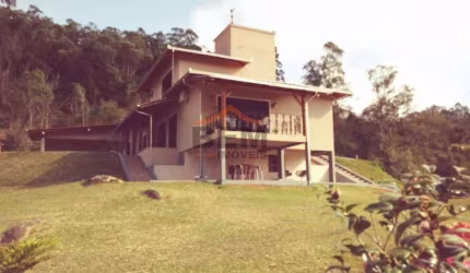 Sítio com 2 dormitórios à venda, 10000 m² por R$ 1.650.000,00 - Centro - Angelina/SC