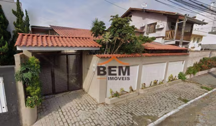 Casa com 3 dormitórios à venda, 270 m² por R$ 1.800.000 - Fazenda - Itajaí/SC