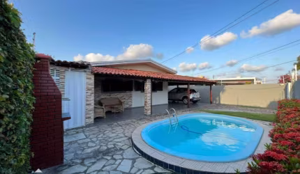 Casa com 4 dormitórios à venda, 247 m² por R$ 850.000,00 - Bairro dos Ipês - João Pessoa/PB