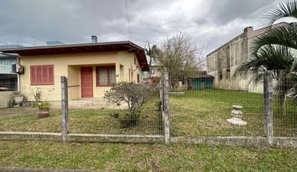 Casa para Venda, Centro, 2 dormitórios, 1 suíte, 2 banheiros, 1 vaga