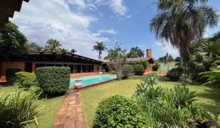 Imóvel Comercial na Av Santos Dumont com excelente localização !