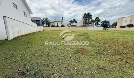 Terreno à venda em condomínio exclusivo no Conj Res Vivendas do Arvoredo, Londrina