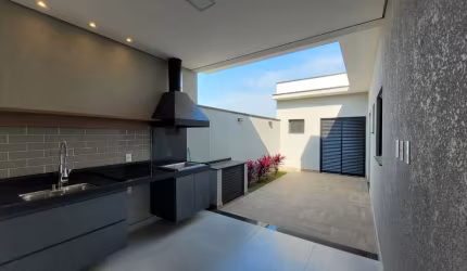 belíssima Casa com 03 suítes em Indaiatuba SP.
