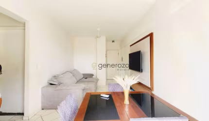 Apartamento á venda na praia da Enseada, 02 dormitórios, 01 vaga, lazer