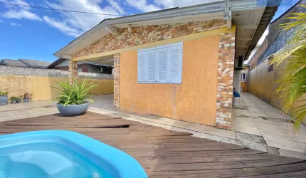 Casa 4 dormitórios em região de moradores