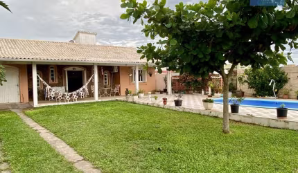 Casa no bairro Zona Nova em Capão da Canoa.