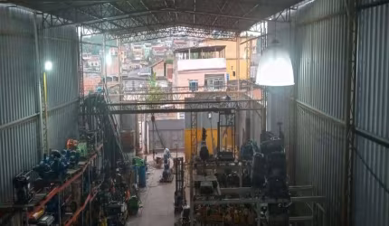Barracão / Galpão / Depósito com 4 salas para alugar na Rua Marli Barcelos, Posse, Nova Iguaçu por R$ 6.000