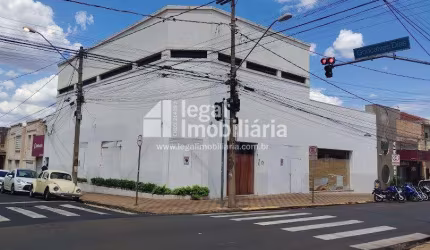 Imóvel Comercial de Esquina à Venda ou Locação  Vila Tibério Antigo  BRADESCO
