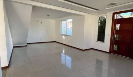 Casa no condomínio vale dos cristais para venda tem 250 m²com 4 quartos em Lagoa - Macaé - RJ