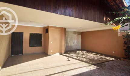 Casa com 4 dormitórios para alugar, 293 m² por R$ 4.837,00/mês - Bela Vista - Barretos/SP
