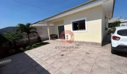 Casa com 3 quartos à venda, 200 m² por R$ 700.000 - Jardim Atlântico Leste (Itaipuaçu) - Maricá/RJ