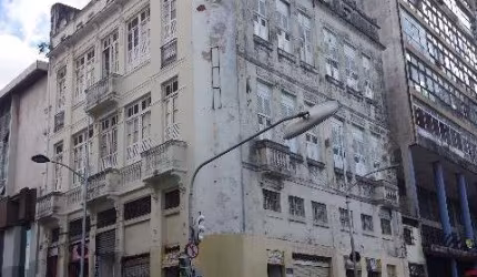 Hotel no Centro Histórico 20 Quartos sendo 15 Suítes