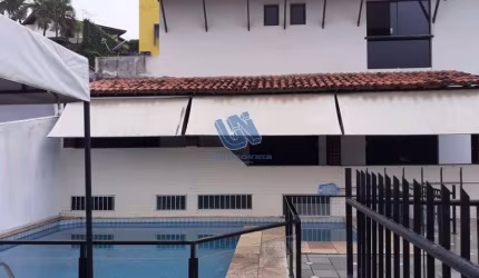 Casa comercial para locação com área util de 307m2 no Caminho das Árvores
