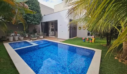Casa em condomínio fechado com 5 quartos à venda na das sucupiras, 387, Jardim Itália, Cuiabá por R$ 3.800.000