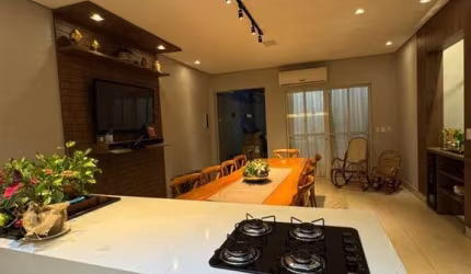 Casa em condomínio fechado com 3 quartos à venda na Rua das Brisas, 155, Despraiado, Cuiabá por R$ 1.000.000