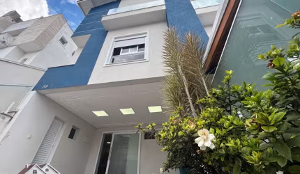 Lindo sobrado de alto padrão no Villa Verde !