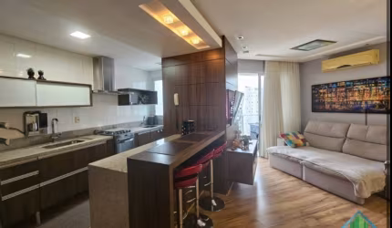 Apartamento em excelente e privilegiada localização no bairro Campinas.