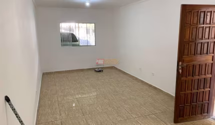 Sobrado no Bairro Parque Gerassi em Santo André