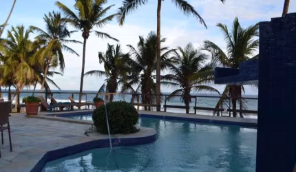 venda Excelente Casa frente a praia quase particular Busca vida Camaçari