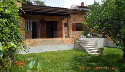 Casa com 1 dormitório à venda, 70 m² por R$ 549.000,00 - Granja Viana - Carapicuíba/SP
