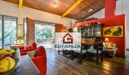 Casa com 4 dormitórios à venda, 230 m² por R$ 1.700.000,00 - Granja Viana - Jandira/SP