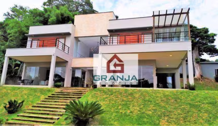 Para desvendar cada verso dessa morada, ligue e permita-se ser conduzido pelos encantos desta casa poética.