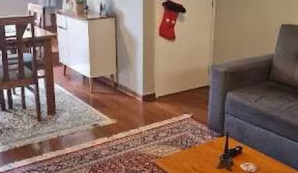 Desfrute do encanto de um condomínio completo, abraçado por uma atmosfera única.