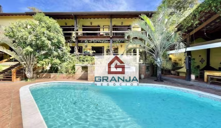 BELÍSSIMA CASA com 7 dorms /5 suítes, piscina, festas, area gourmet à venda, 921 m² por R$ 6.920.000 - Palos Verdes - Cotia/SP