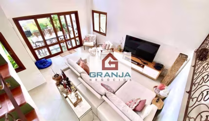 Casa de 4 Suítes, Estilo Rústico e Encantadora!