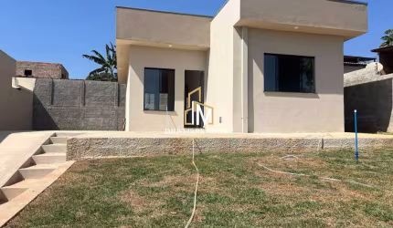 Casa á venda de 300m² sendo ótima localização em Igarapé MG!