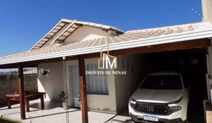 Casa a venda com 03 quartos sendo 01 suíte com hidromassagem em Igarapé MG