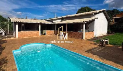 Casa a venda em condomínio fechado em lote de 1000M² em Igarapé MG!